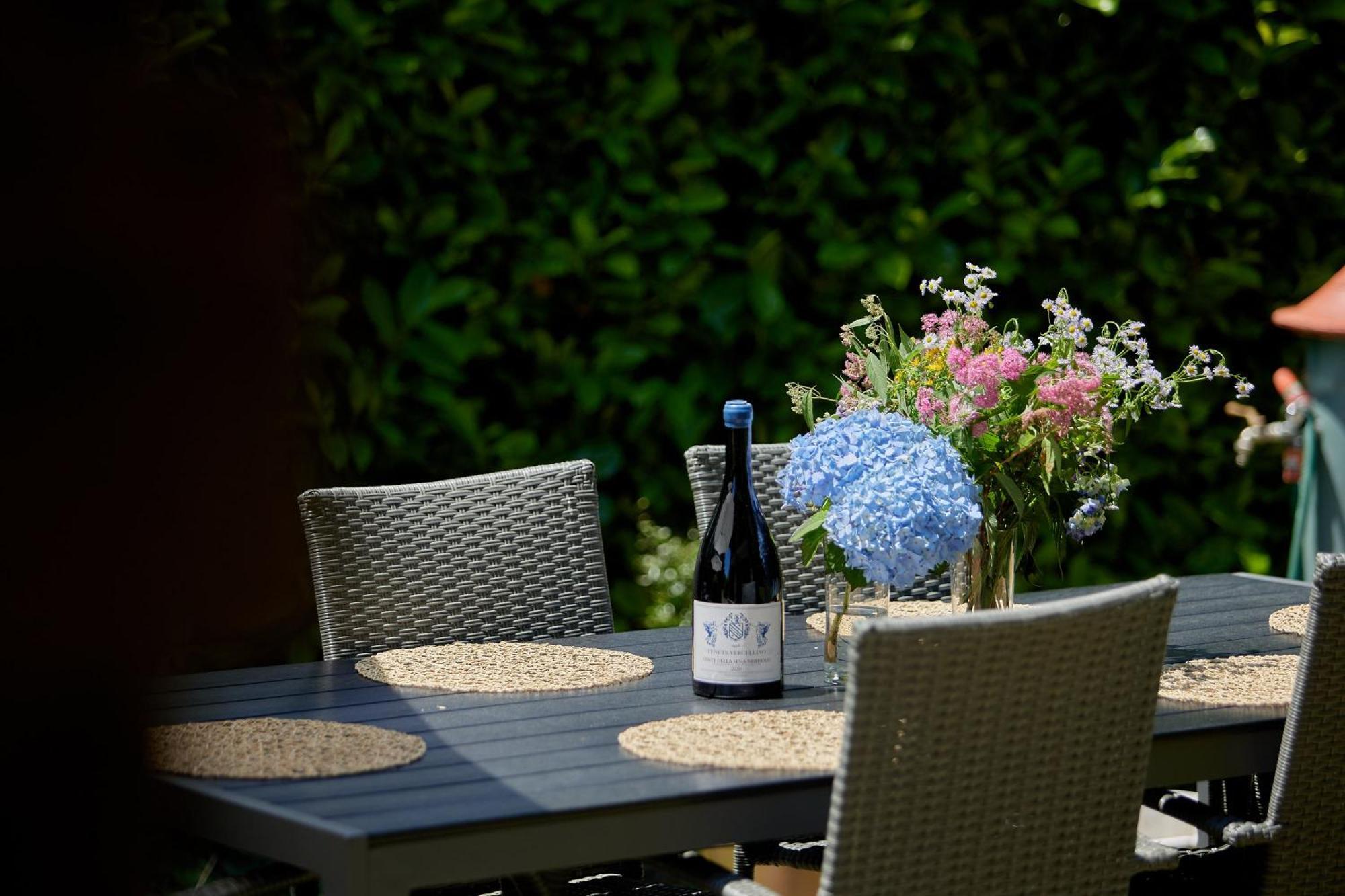 Villetta Con Giardino ⭑⭑⭑⭑⭑ - Wifi, Dogs Allowed Biella Bagian luar foto